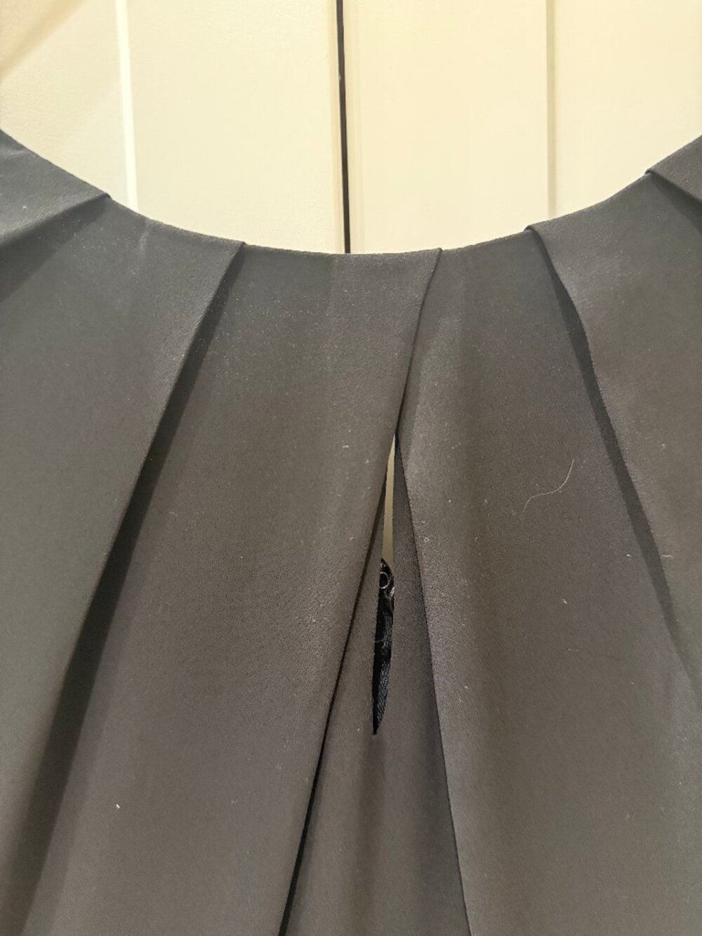 Express Black Lace Back Fit & Flare Dress Size 2 Flutter Sleeve Cocktail Dress - Picture 5 of 8